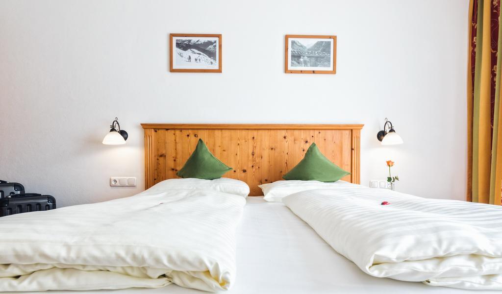 Apparthotel AlpenChalet Neukirchen am Großvenediger Esterno foto